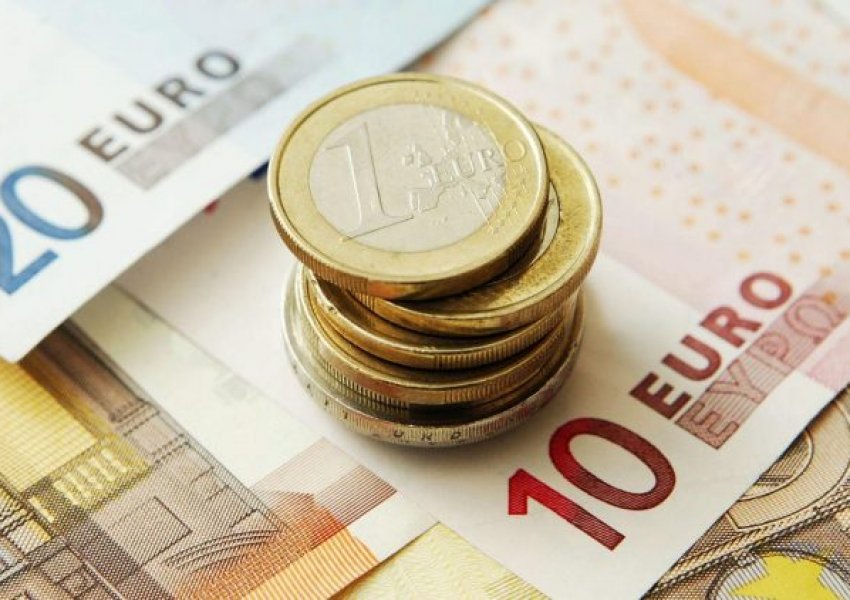Këmbimi valutor sot/ Euro në rënie historike