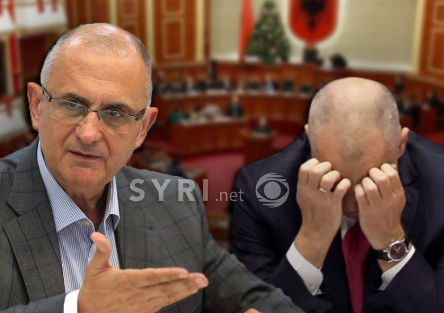 Rama në darën e dy skizofrenive të tij, asaj patologjike dhe politike!