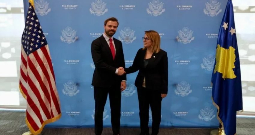 Bajrami në takim me Hanrahanin: Një qeveri kalimtare do të mundësonte tejkalimin e bllokadës dhe kthimin e vendit në normalitet institucional