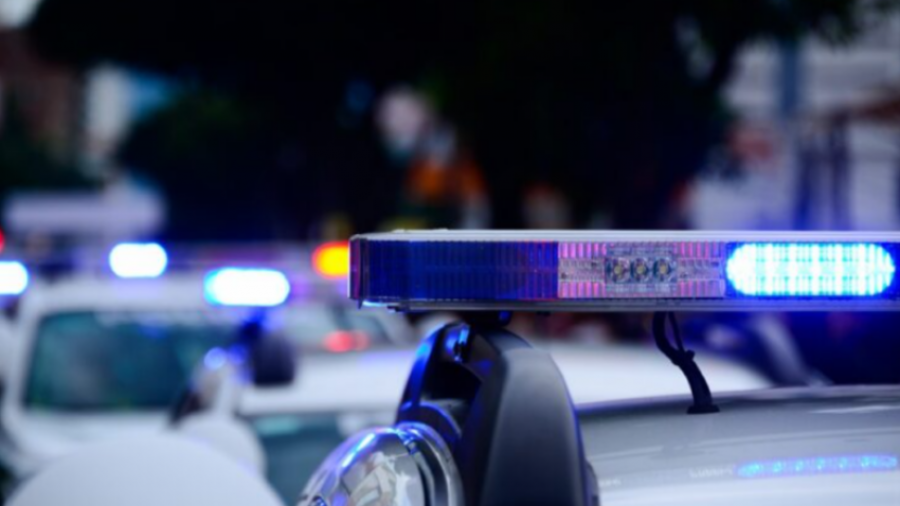 Alarmante/ Dy të mitur të zhdukur në 24 orë në Durrës, policia në kërkim të 17-vjeçares dhe 11-vjeçarit