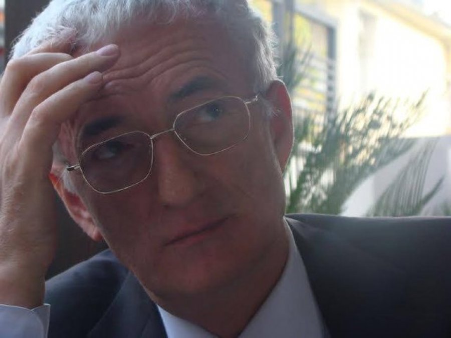 'Edi nuk merret me qentë, ua ndërsen policinë me kallashë e tritol'