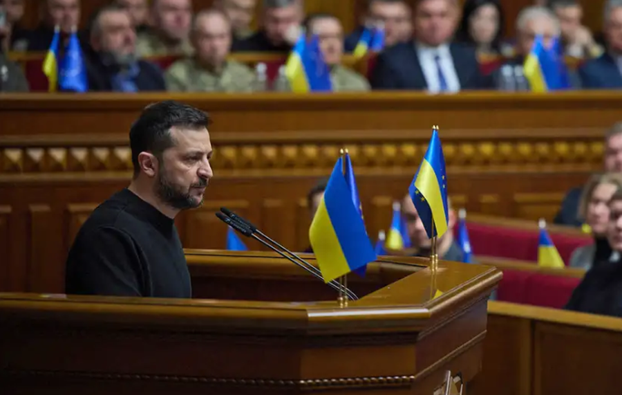 Analiza: Pse presidenti Zelensky po ndryshon qeverinë në Ukrainë?