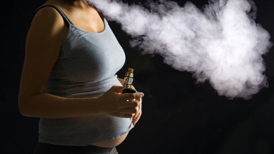 Vape-t në shtatzëni? Ja pse mjekët thonë ‘JO’