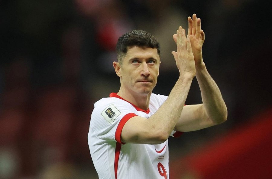 Lewandowski rikthehet te Polonia pas emërimit të trajnerit të ri