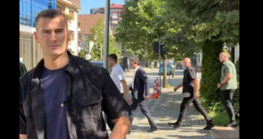 Pa shumë informacione për vendin dhe orën, Limaj e Kurti përfundojnë takimin në lagjen Pejton