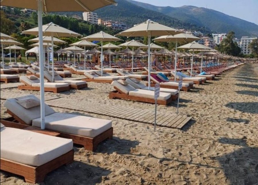 200 euro për dy shtretër dhe një çadër? Rezervimet për pushime në Shqipëri janë përgjysmuar