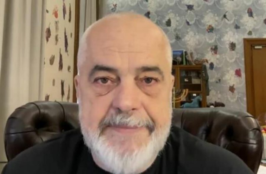 Vijon propaganda/ Zyrtarët e tij dhanë leje të zihen hapësirat publike, Rama: Ishte një ekspansion, mirë që dola nga zyra...