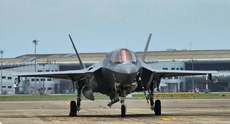 Avioni luftarak britanik F-35B i bllokuar prej më shumë se 5 javësh në Indi pritet të niset të martën