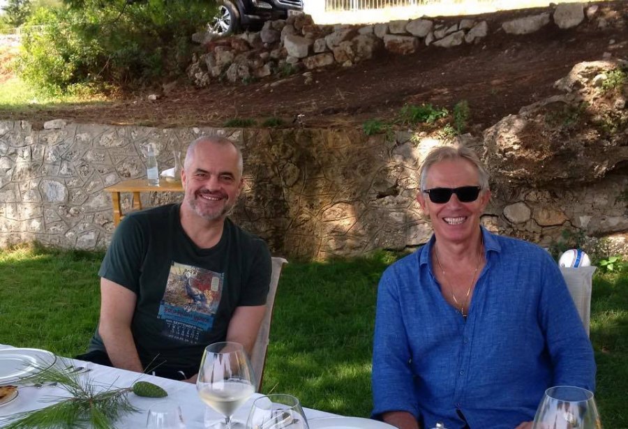 Rama gjen një tjetër mënyrë për të paguar Tony Blair-in/ Mediat britanike: Po përfiton nga autokratët