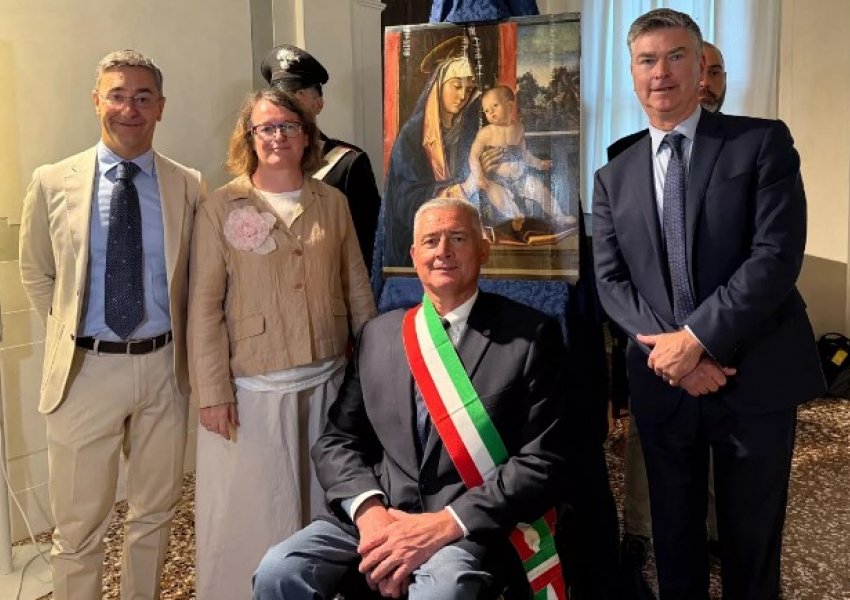'Madona dhe Fëmija'/ Rikthehet në Itali pas 51 vitesh piktura e vjedhur e Antonio Solarios