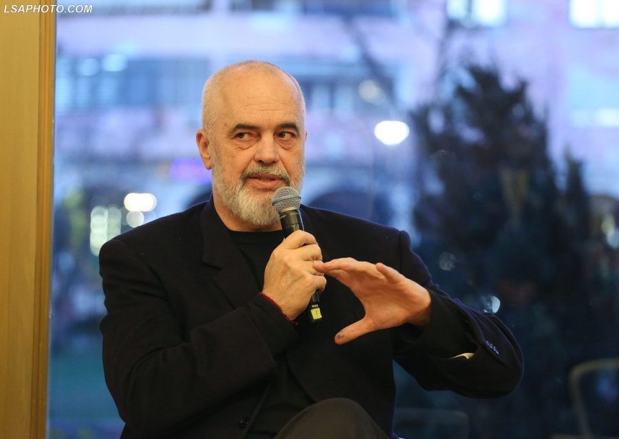 ‘Partia-shtet’: Si e përdor Rama pushtetin politik mbi administratën vendore