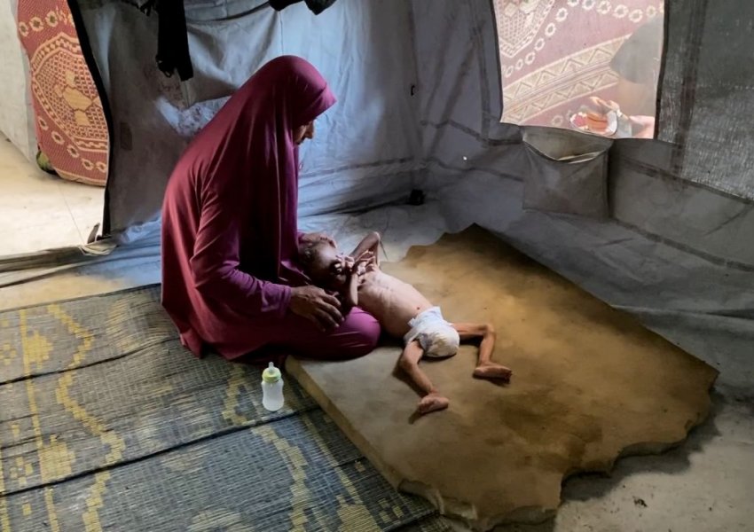 Nënat në Gaza zgjohen natën për të kontrolluar nëse fëmijët e tyre të uritur janë ende gjallë