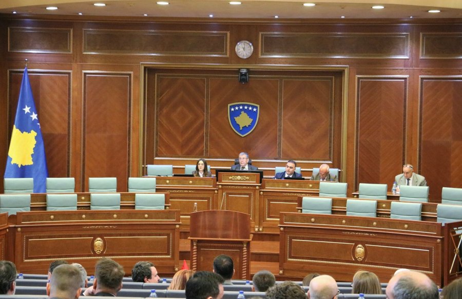 Afati kushtetues përfundon nesër, deputetët mblidhen sot në 'mundësinë e fundit' për konstituim