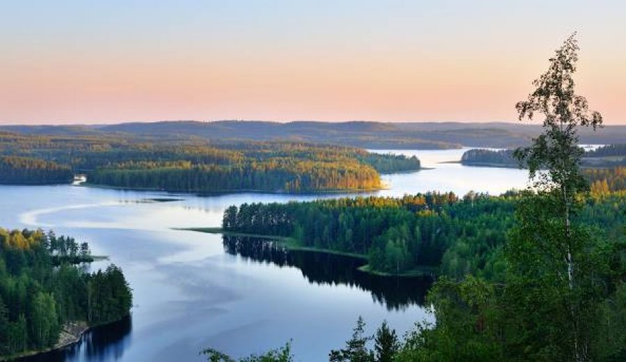 Finlanda thyen rekordin 50-vjeçar të nxehtësisë, 14 ditë radhazi me temperatura mbi 30 gradë Celsius