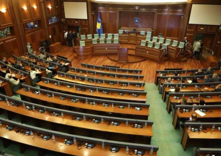 Ambasadat e SHBA-së dhe Italisë bëjnë thirrje për respektimin e vendimit të Gjykatës Kushtetuese