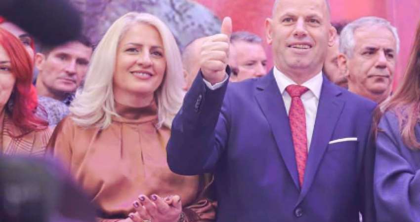 “Nuk është i shitshëm”, reagon gruaja e Ramiz Lladrovcit pasi ky i fundit nuk u kandidua për kryetar të Drenasit