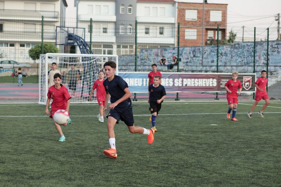 Berat Gjimshiti mesazh nga zemra: Fëmijët e Luginës, e ardhmja e futbollit tonë