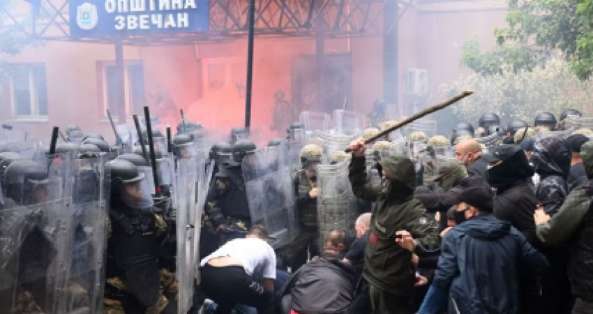Dhuna ndaj ushtarëve të KFOR-it dhe Policisë në vitin 2023 në Zveçan, ngrihet aktakuzë edhe ndaj një personi