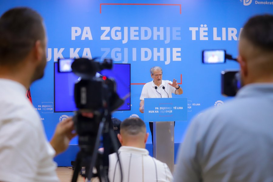Rasti i Sarandës/ Berisha: PD po bën sqarimet e duhura, për çdo investim, ligji detyron përfilljen e komunitetit