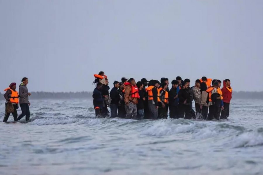 BE-ja vendos nesër për ligjshmërinë e marrëveshjes Itali-Shqipëri për emigrantët