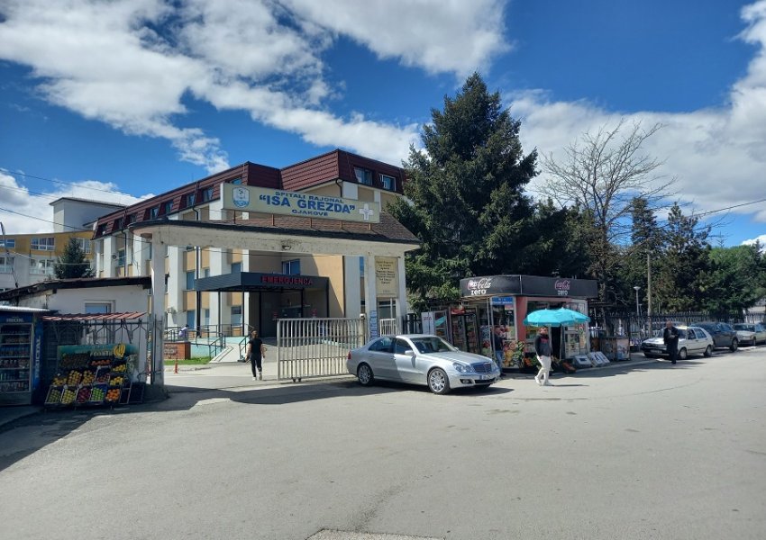 Shëndetësia në dy pamje: Pacientët e qarkut Kukës gjejnë shpëtim në spitalet e Kosovës