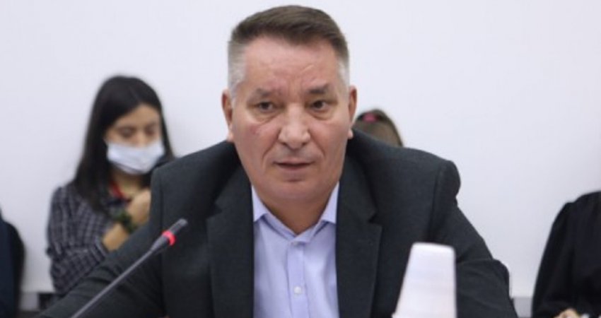 Lekaj: Të konstituohet Kuvendi me marrëveshje, pastaj të shpërbëhet për ta caktuar datën e zgjedhjeve