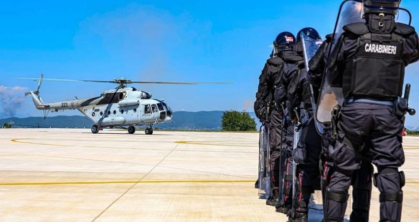 Karabinierët stërviten intensivisht me helikopter, KFOR-i: Synim, përforcimi i gatishmërisë taktike