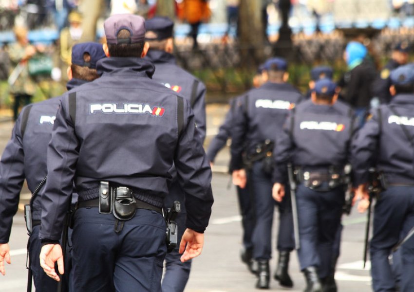 Spanjë/ Policia godet rrjetin shqiptar të trafikut njerëzor, arrestohen 26 persona