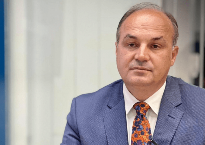 Enver Hoxhaj: Albin Kurti nuk dëshiron të qeverisë, jemi në krizë shtetërore