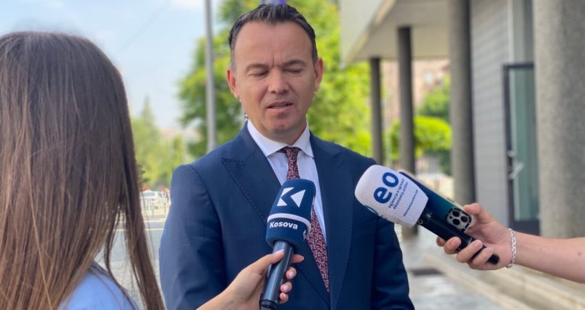 Peci: Të gjithë duhet t’i thirrim arsyes për nevojën për institucione