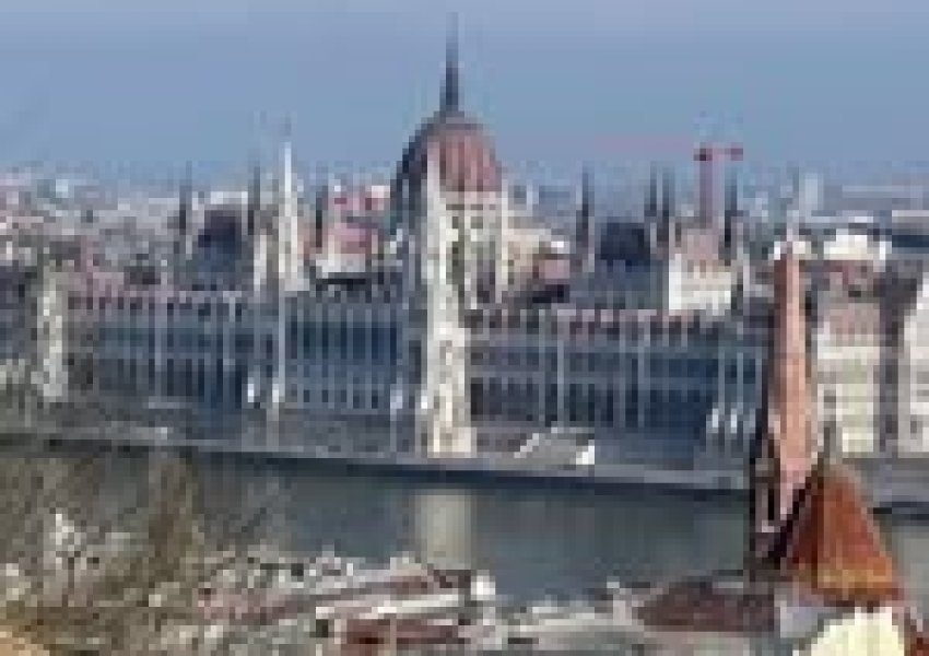 25 destinacionet ndërkombëtare më të mira për udhëtime vetëm: Ja ku renditet Shqipëria