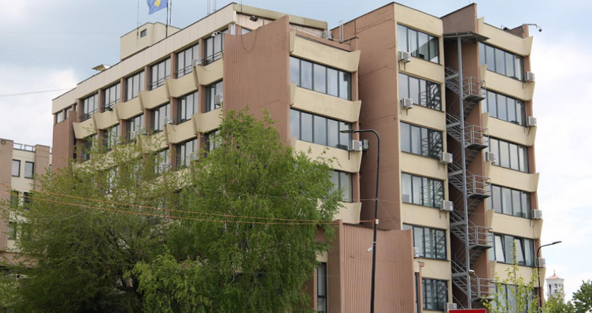 Aktakuzë ndaj një personi për krime lufte, mori pjesë në vrasjen dhe djegien e një familjeje