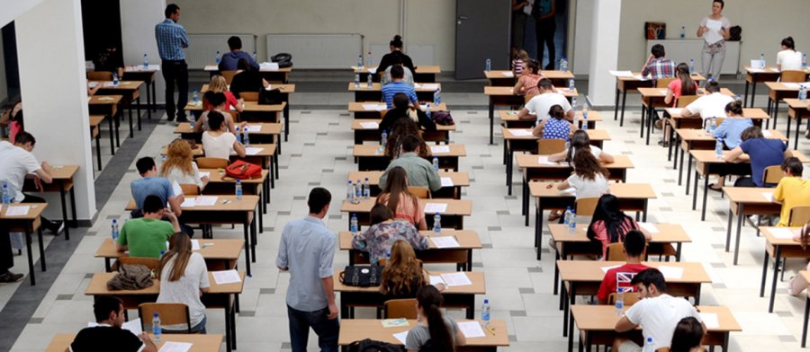 Matura Shtetërore/ Dalin rezultatet e provimit të Gjuhës Shqipe dhe Letërsisë, 365 mbetës, vetëm 29 morën notën 10