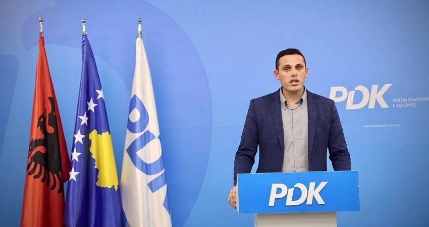 Gruda: Kushtetuesja ia ka hedhur fajin VV-së për bllokadën 4-mujore