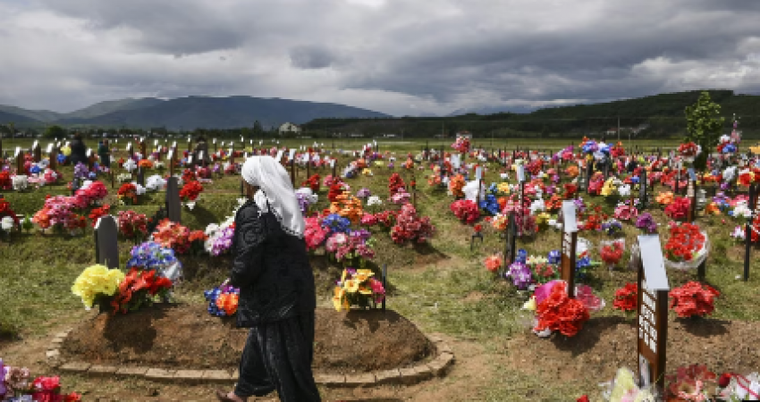 Prokuroria ngre aktakuzë kundër një personi për krime lufte në Gjakovë, akuzohet për vrasjen e tre civilëve shqiptarë