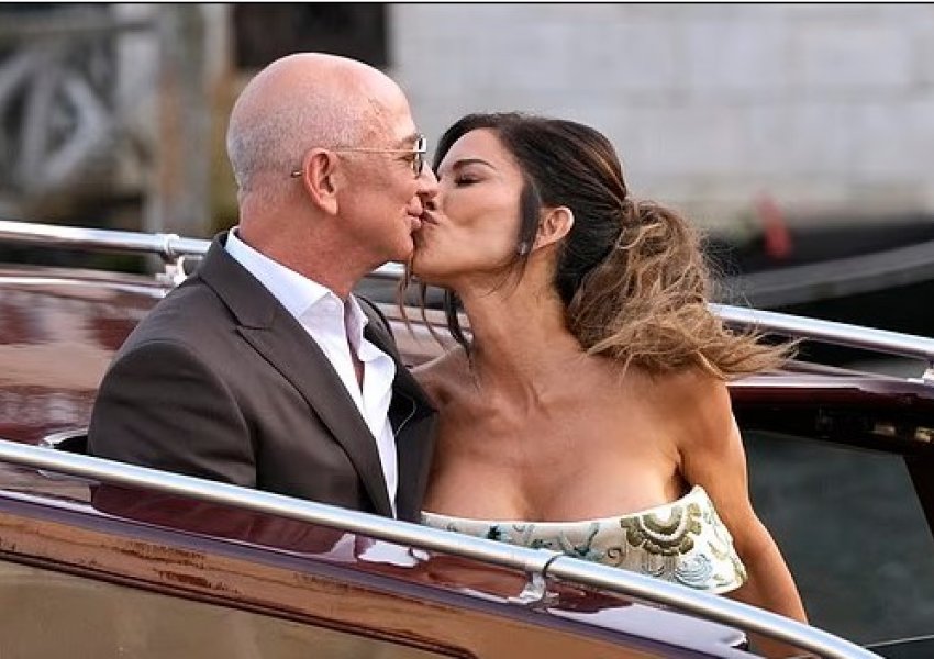 Të ftuarit e Lauren Sanchez dhe Jeff Bezos vrapojnë për t'u fshehur, festa para dasmës goditet nga një stuhi e madhe e çuditshme