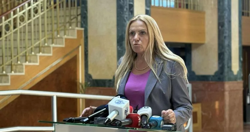 Kadrijaj kërkon nga VV-ja votim të hapur: Gjykata i dha të drejtë lëndës së AAK-së