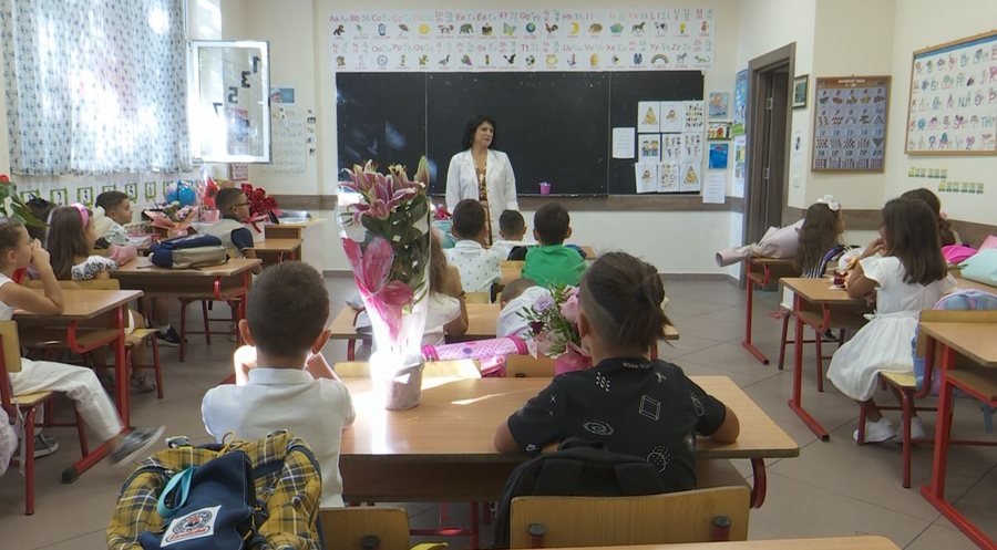 Viti i ri shkollor nis më 8 shtator! Ja dhe datat e pushimeve 