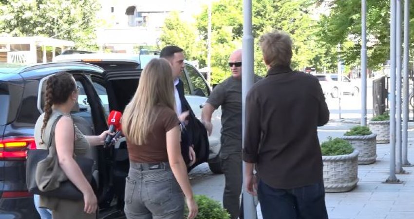 Abdixhiku mbërrin në Parlament, thotë se do të deklarohet pas seancës