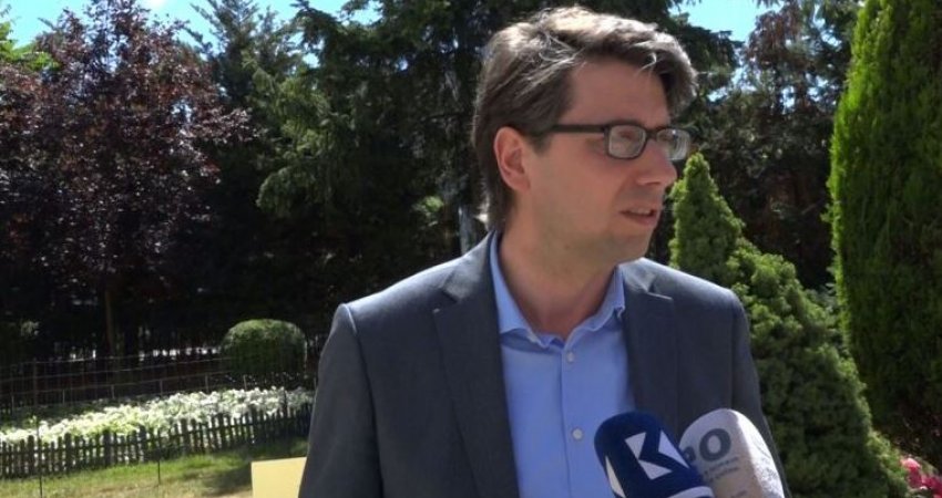 Murati: Opozita po e bllokon procesin