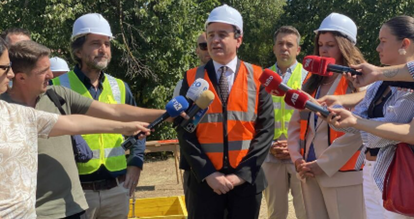 Rama: Është mirë që Kryetarin e Prishtinës e zgjedhin kryeqytetasit e jo Kurti me vendim