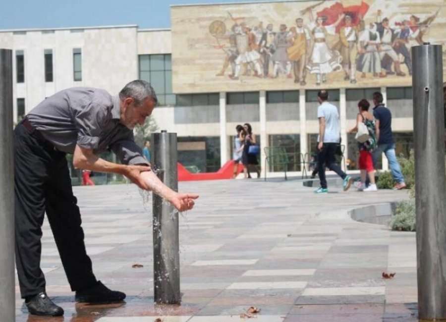 ALARM I KUQ/ Temperatura deri në 40 gradë, sinoptikania: Kujdes deri më 10 korrik. Zgjerohet harta e zjarreve