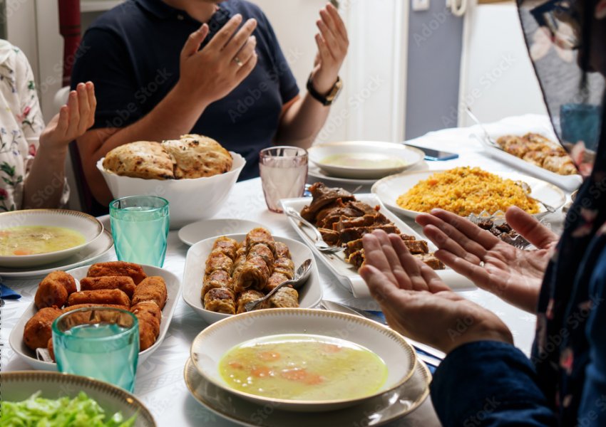 Iftari dhe syfyri, si të ushqeheni siç duhet gjatë muajit të Ramazanit
