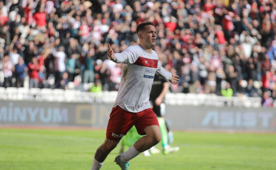Immobile nuk po bind, Rey Manaj drejt Beshiktashit