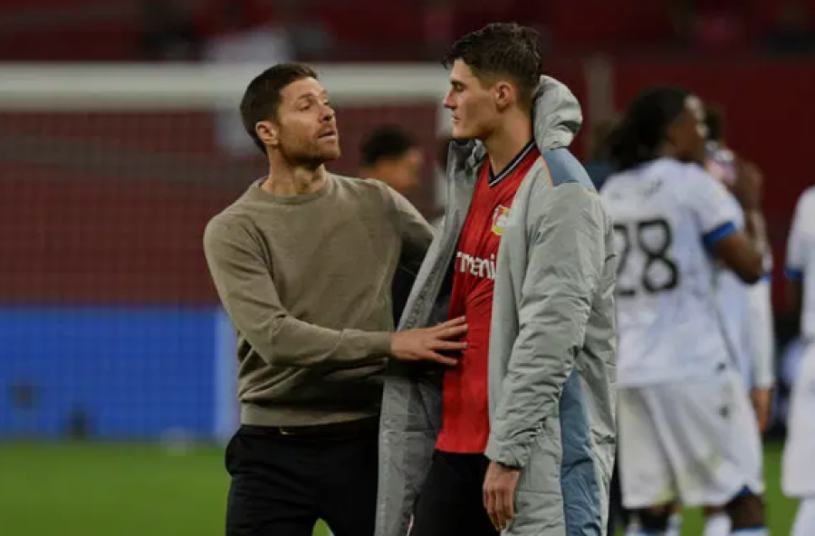 Alonso shpjegon lënien në stol të Schick kundër Bayernit: Vendimi im, kushtu e pashë të arsyeshme