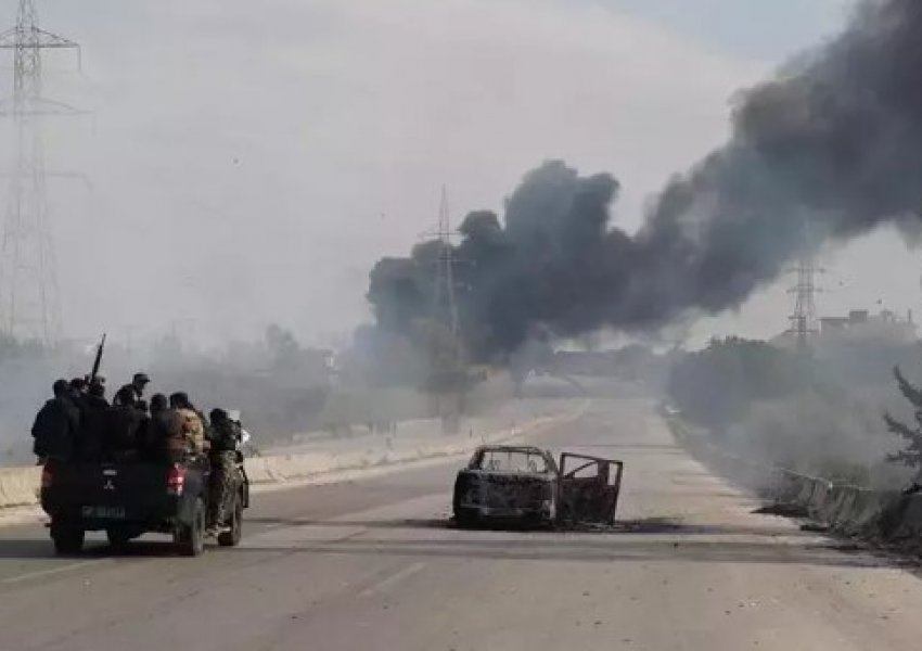 Siria rimerr kontrollin mes përleshjeve me besnikët e Bashar al-Assad 
