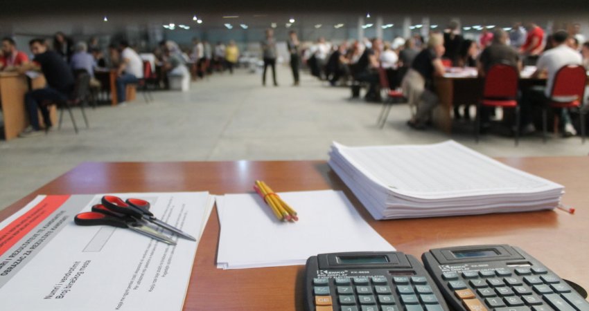 Përfundon rinumërimi i fletëvotimeve të pavlefshme nga votimi me postë
