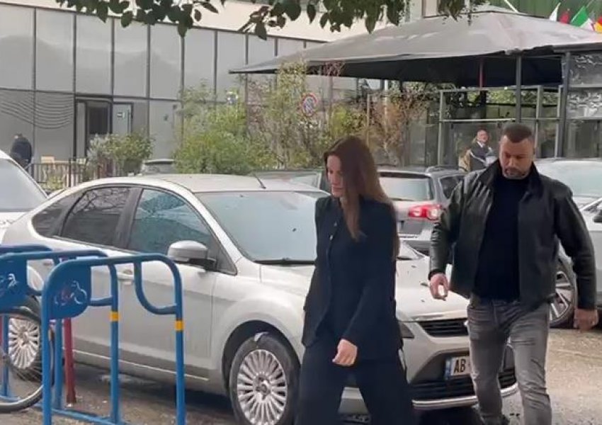 Kërkon rikthimin e llogarive bankare, Ajola Xoxa mbërrin në Apelin e GJKKO
