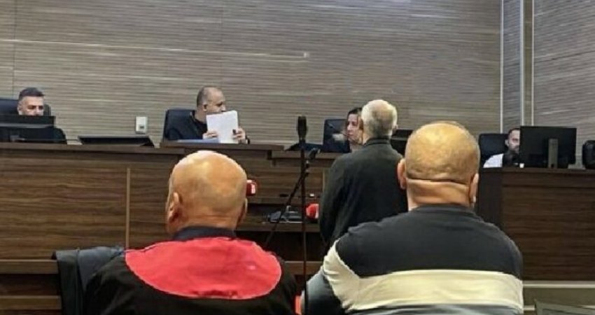 Dëshmitari thotë se njëri i akuzuar ia postoi foton në ‘Instagramin’ e grupit terrorist ‘Brigada e Veriut’