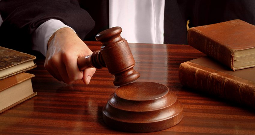 Gjykata e Mitrovicës cakton masë paraburgimi për 8 të arrestuarit në aksionin kundër kontrabandës me armë
